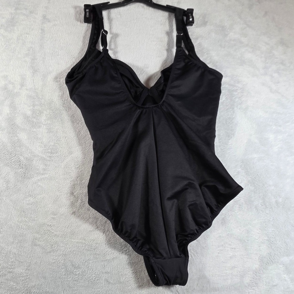 Miraclesuit Sanibel One Piece Swimsuit Underwire Black Size 18 New